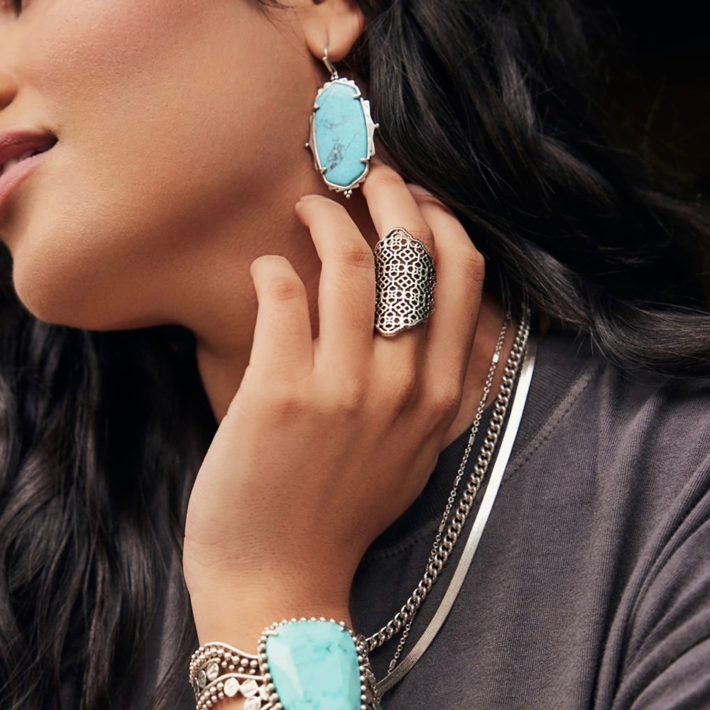Kendra Scott Baroque Ella earrings in silver.